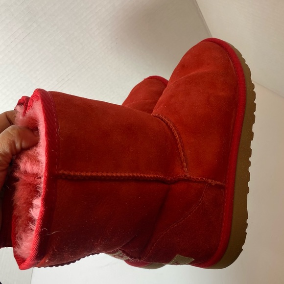 Ugg Kids Classic Short II Boot Red Ribbon Size 4 - Picture 5 of 11